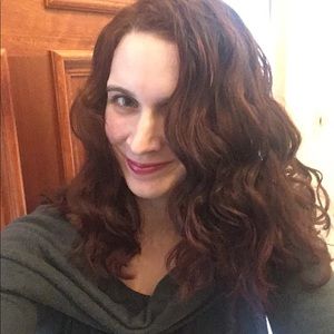 Meet your Posher, Carly